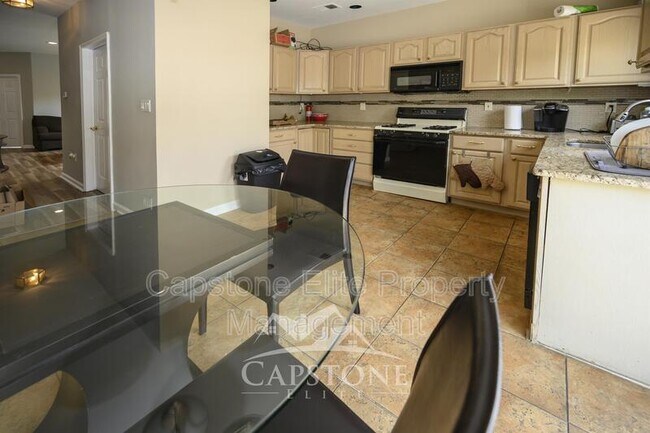 Photo - 236 Warren St Apartment