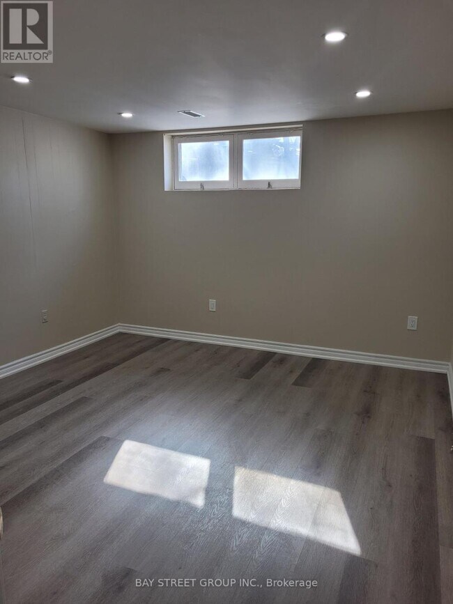 Photo du bâtiment - 3 Sheldonbury Crescent