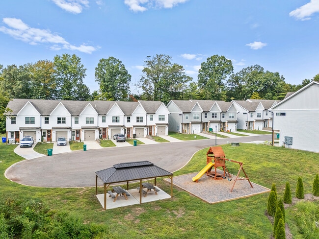 Building Photo - 8425 Whisper Ln