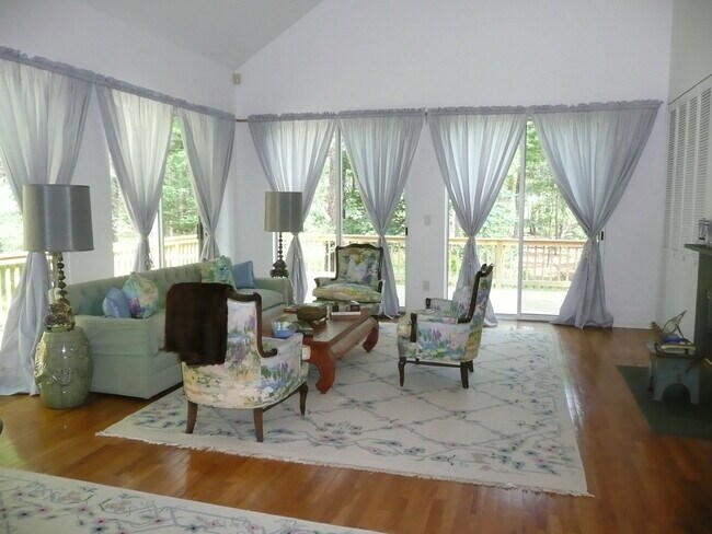 Foto del edificio - 58 Huckleberry Ln