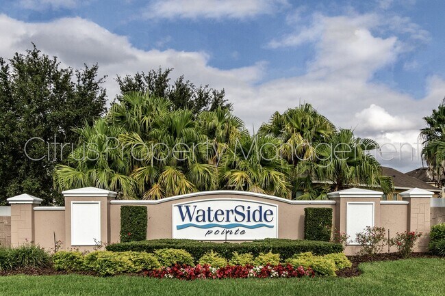 Foto del edificio - Beautiful Waterfront Home (4/3.5) in Grove...