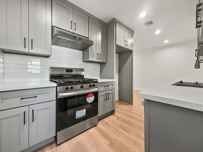 Building Photo - Showing Times: to schedule a viewing, plea...