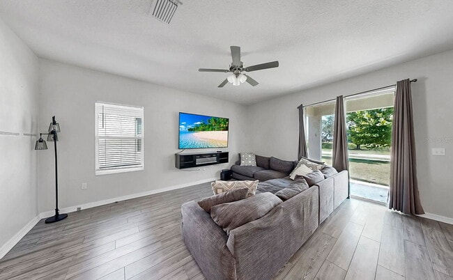 Building Photo - 5453 Fez Ct