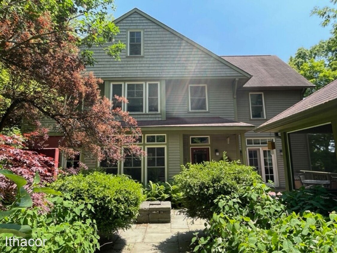 Foto principal - 6 br, 3.5 bath House - 43 Fiddlers Ridge