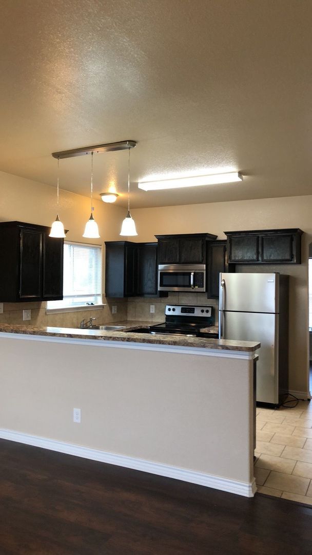 Foto del edificio - 1101 Grace Point Dr