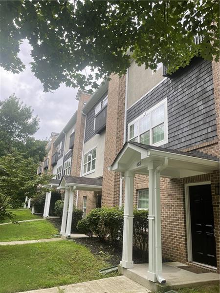 Foto principal - 1482 Wood St NW