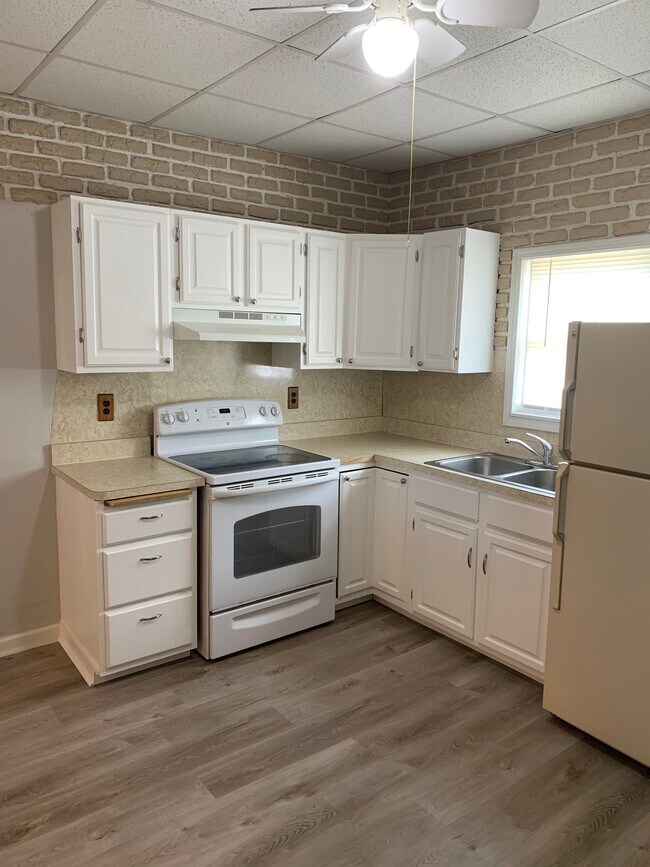 Building Photo - 101 Patterson Ave