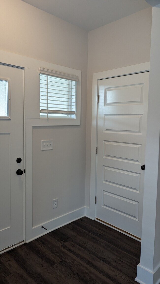Building Photo - 4056 Ashley Drive