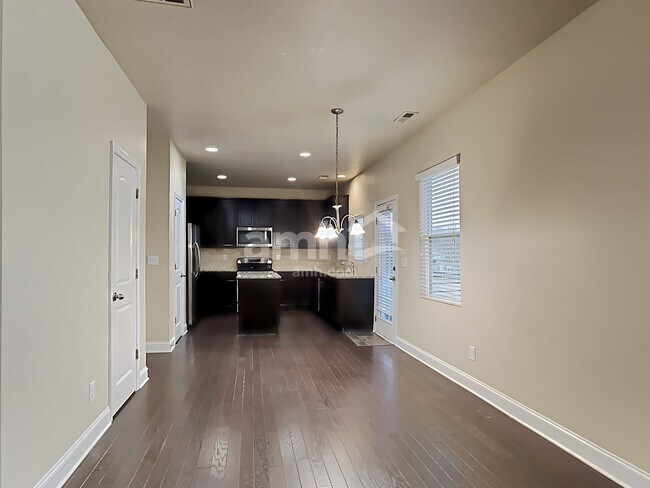 Building Photo - 4321 Overbecks Lane