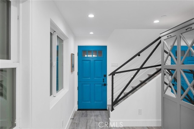 Building Photo - 104 Surfside Ave.