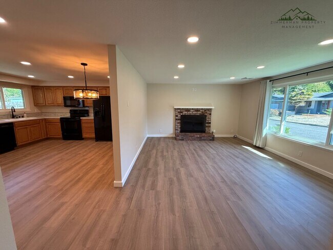 Foto del edificio - Updated Churchill 3 bedroom 2 bathroom Home