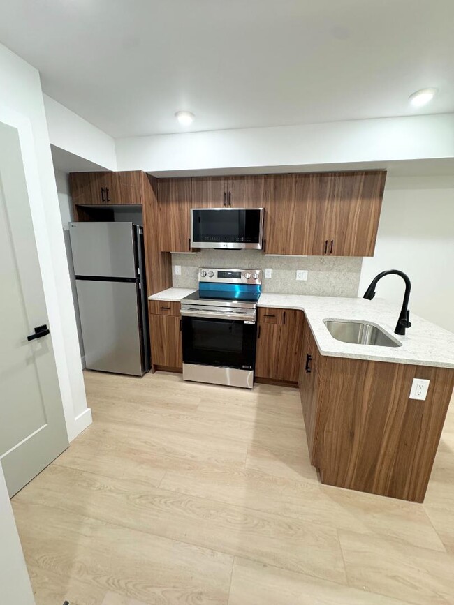 Foto del edificio - 116 E Huntingdon St