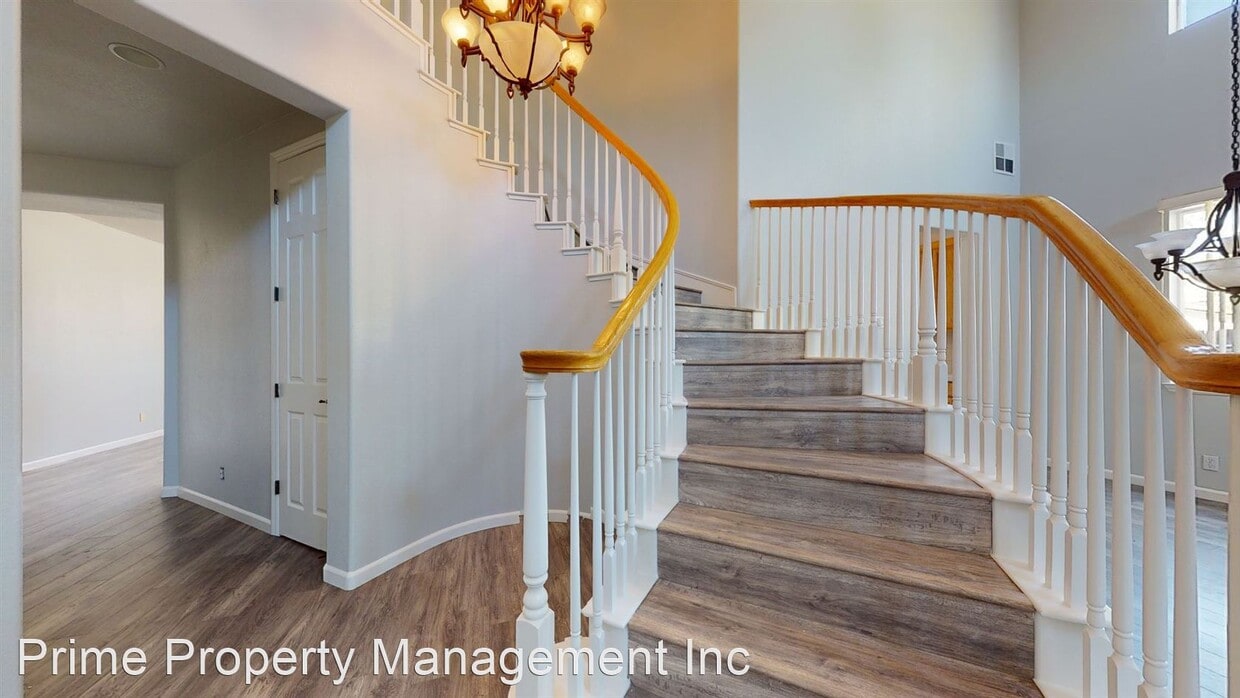Foto principal - 5 br, 3 bath House - 1324 Buckskin Way