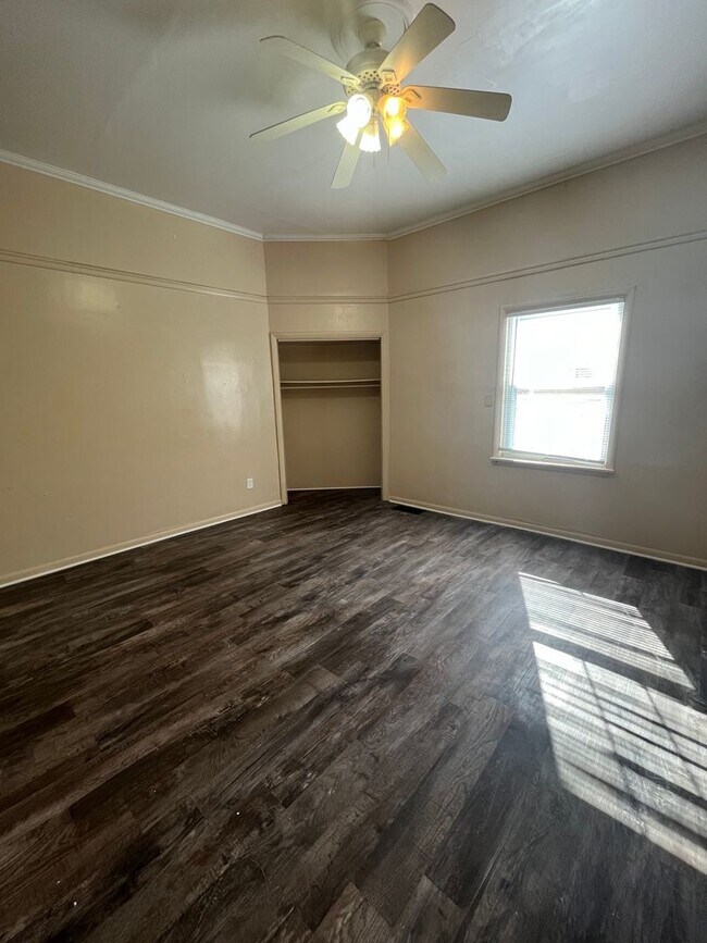 Foto del edificio - 613 N 22nd St