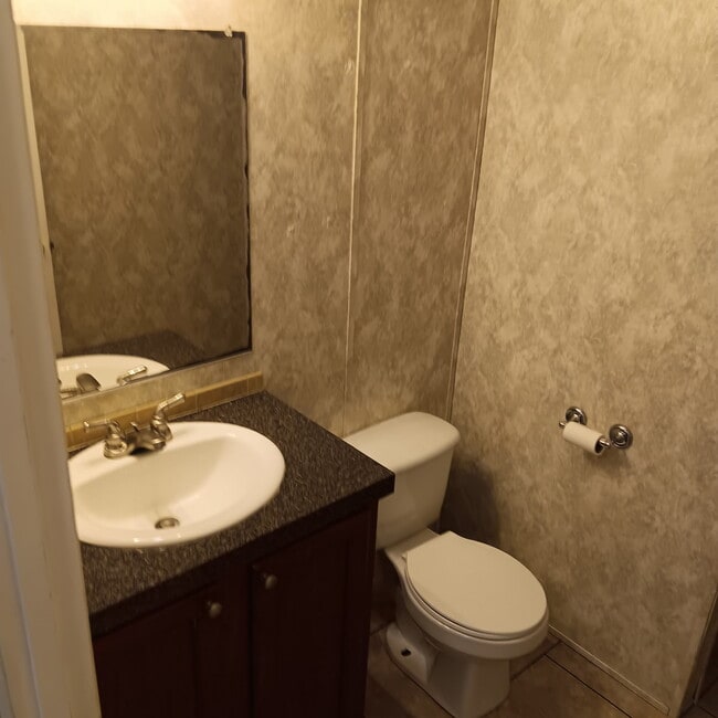 Foto del edificio - 715 7th Ave NE