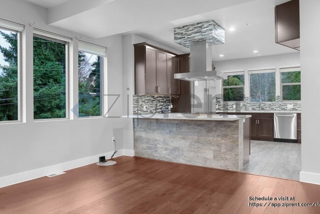 Building Photo - 17530 83rd Pl NE