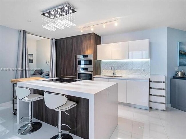 Foto del edificio - 851 NE 1st Ave