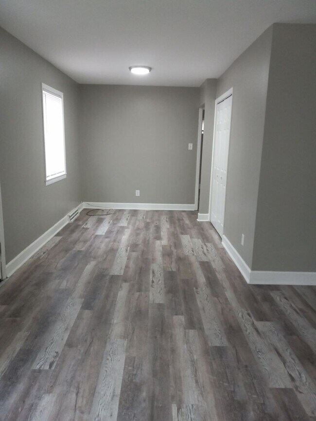 Foto del edificio - 3 Bedroom Home on a Quiet Block