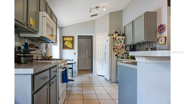 Foto del edificio - 205 Nicholson Dr