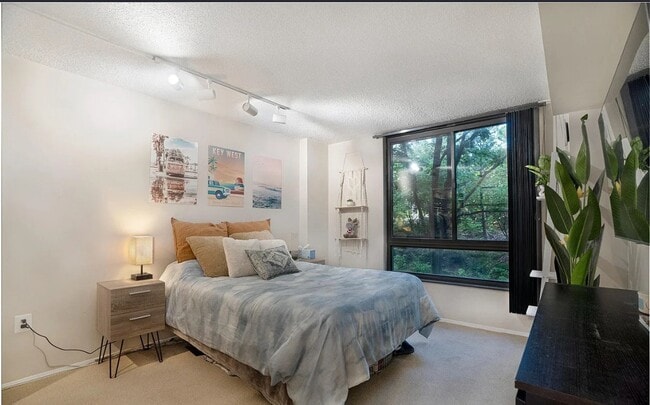 Photo - 1808 Old Meadow Rd Apartment