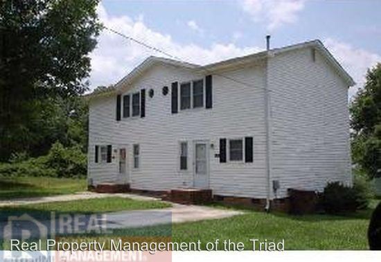 Primary Photo - 1301 Willard St