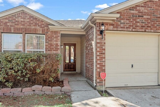 Building Photo - 11811 Skydale Dr