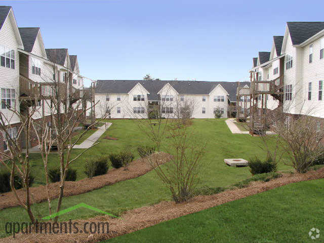 Court Yard - Bromley Park