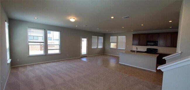 Building Photo - 163 Heather Glen Way