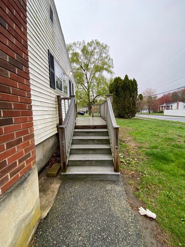 Building Photo - 53 North St