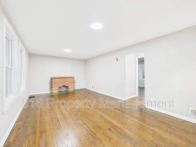 Foto del edificio - 7560 Prospect Ave