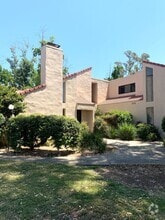 Building Photo - 202 N Carillo Rd