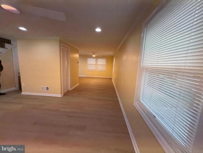 Building Photo - 7607 Burnside Rd