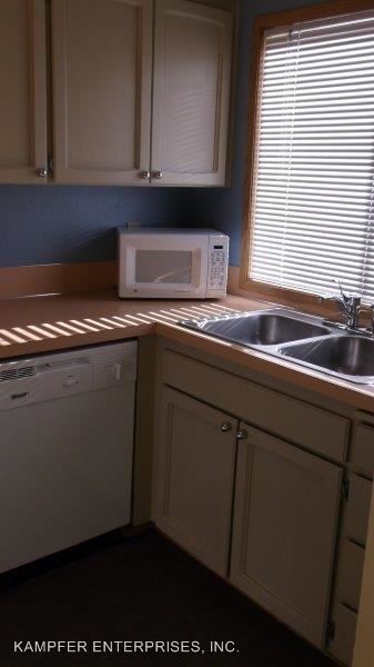 Building Photo - 3 br, 2 bath House - 1327 SW Maple Tree Ct