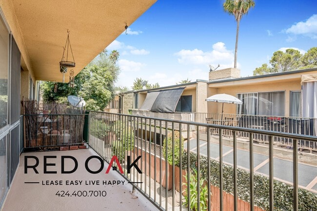Foto del edificio - 15101 Magnolia Blvd