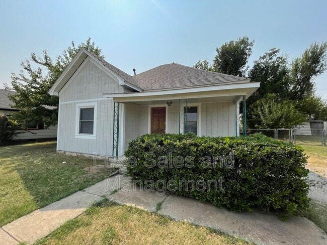 Building Photo - 1516 S Dille Ave