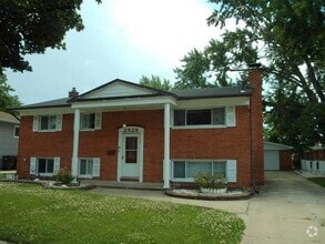 Building Photo - 2528 Koper Dr