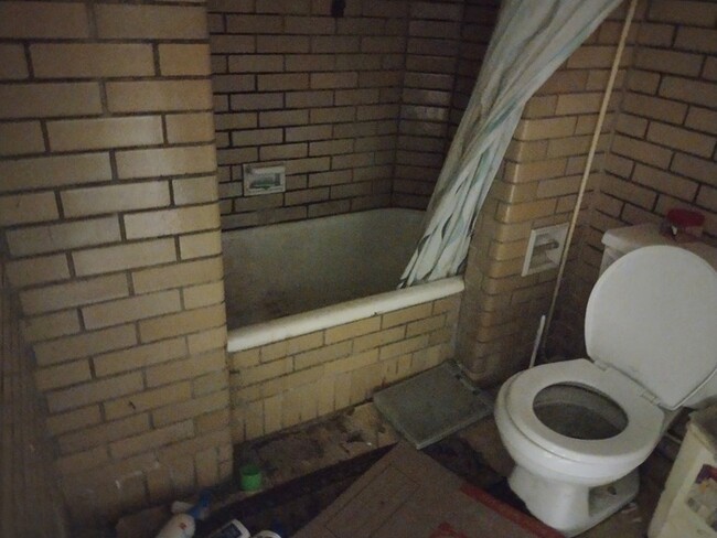 Building Photo - Baltimore home for $15k Down Purchase or Rent