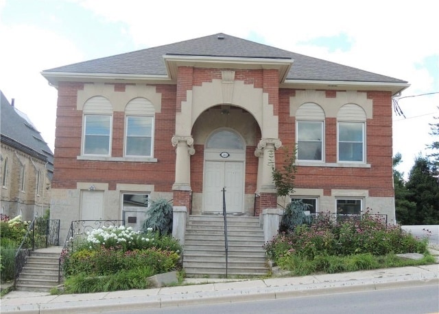 Building Photo - 240 Garafraxa St N