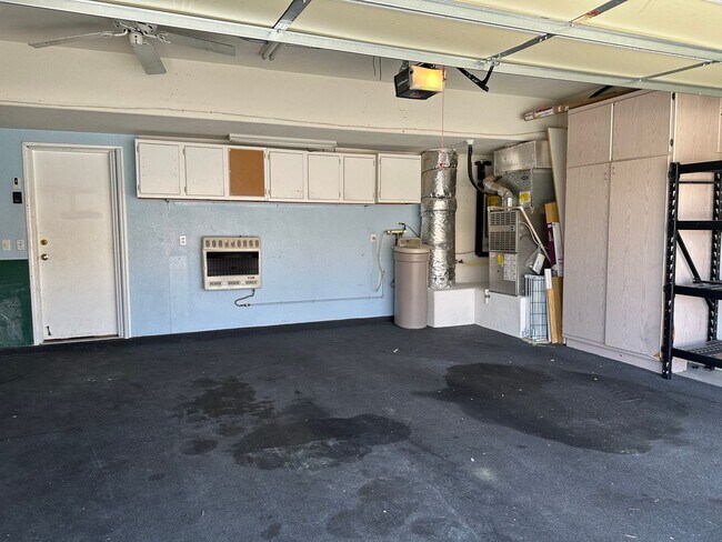 Foto del edificio - Great Three Bedroom Spring Valley Home wit...
