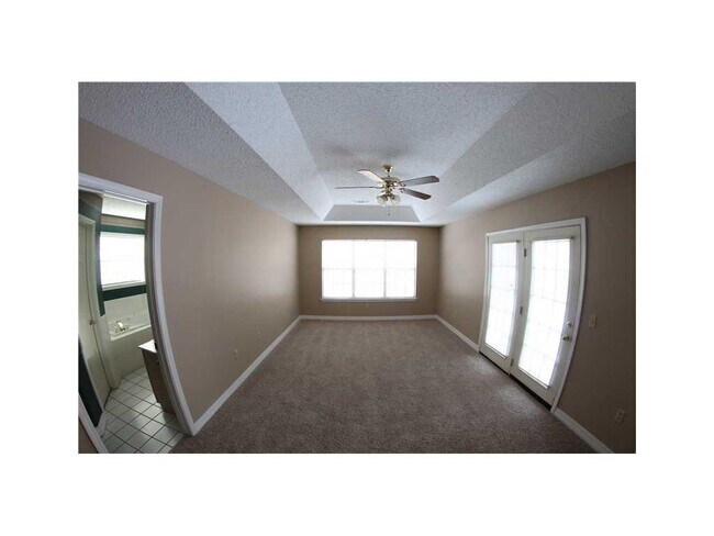 Foto del edificio - 3530 Redwood Dr