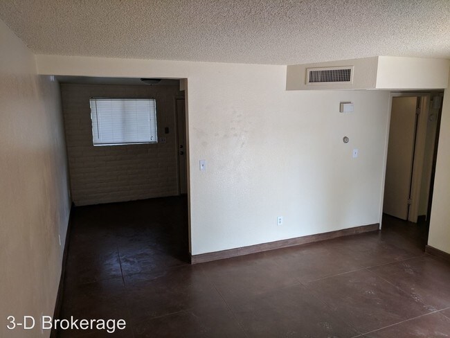 Foto del edificio - 2135 N Treat Ave