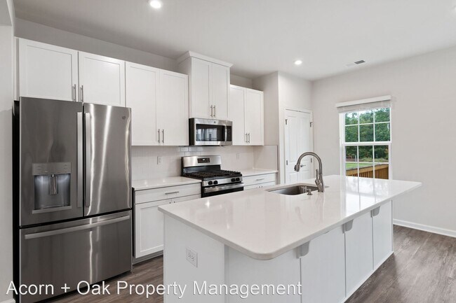 Building Photo - 3 br, 2.5 bath House - 115 Tamworth Creek