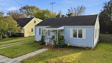 Building Photo - 105 W Edgewood Ave