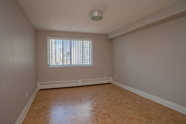 Building Photo - 3421 Rue Drummond