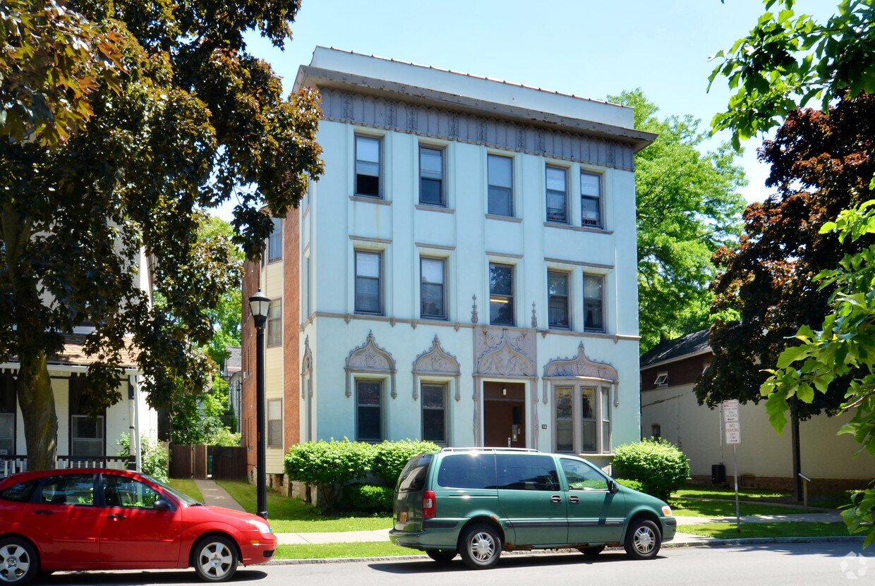 Foto del edificio - 35 Whitney Pl