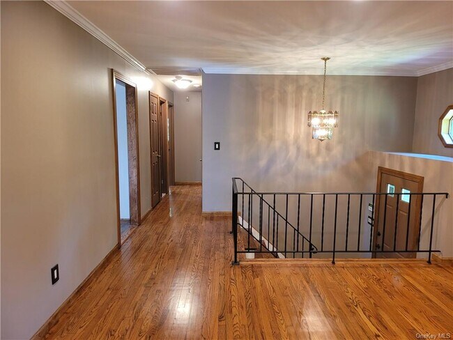 Building Photo - 1532 NY-208