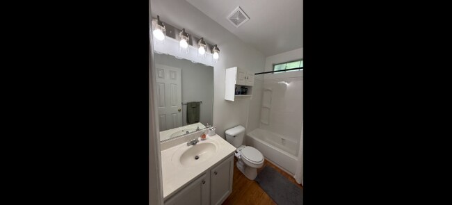 Foto del edificio - 1246 Woods Way