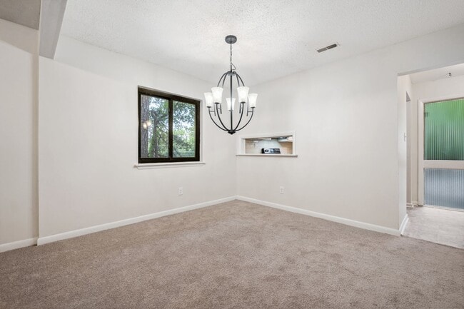 Building Photo - **NO OPEN HOUSE 8/8 DUE TO INCLEMENT WEATH...