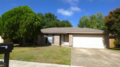 Building Photo - 1242 Park Ln