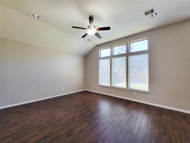 Building Photo - 3007 Meadow Prairie St